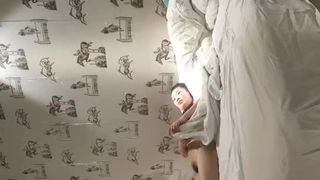 业余免费色情片,特色是一对年轻夫妇做爱